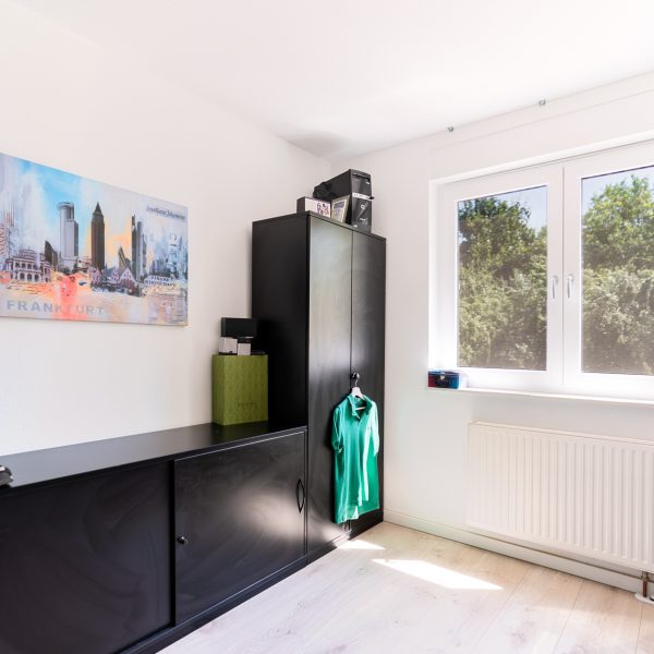 Schlafzimmer 2