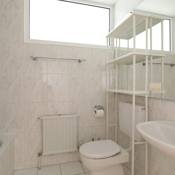 Badezimmer mit Badewanne