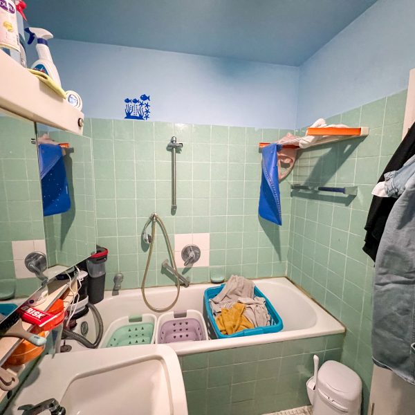 Badezimmer mit Wanne