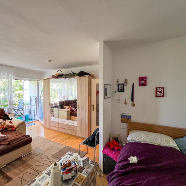 Wohn-/ Schlafzimmer