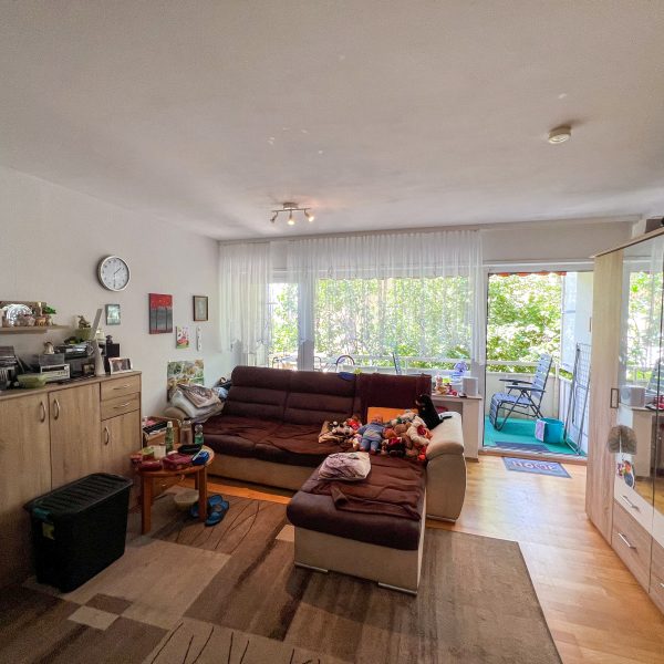 Wohn-/ Schlafzimmer