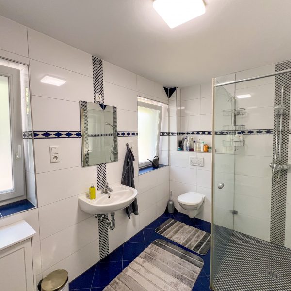 Drittes Badezimmer